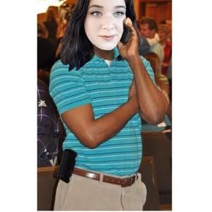 Meet your Posher, Adriana